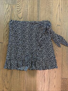 GB mini skirt